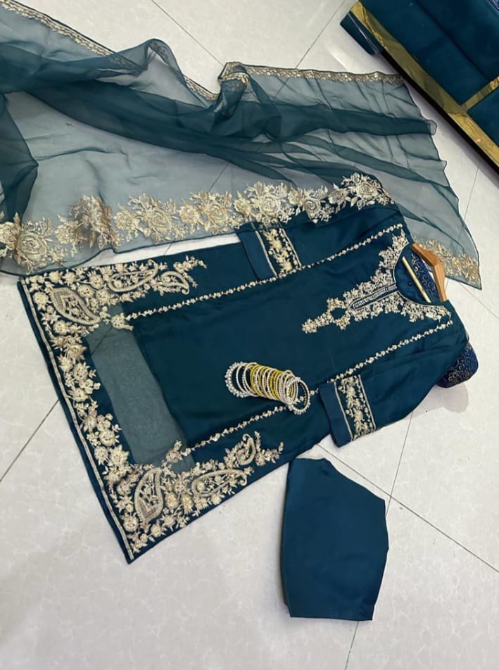 Fancy handmade embroidery 3pc - Tyba Clothing 