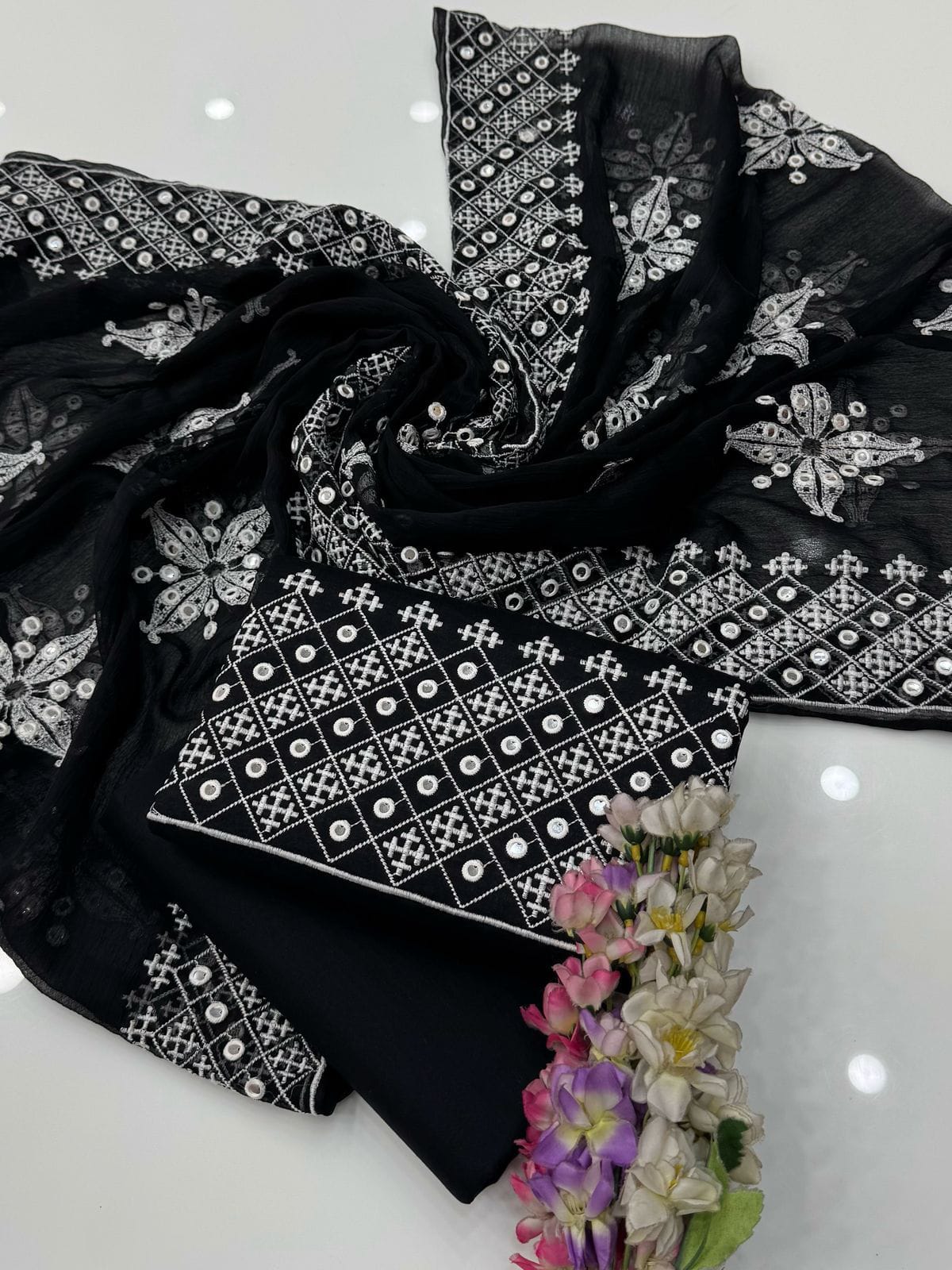 Sindhi sheesha embroidery unstiched 3pc 