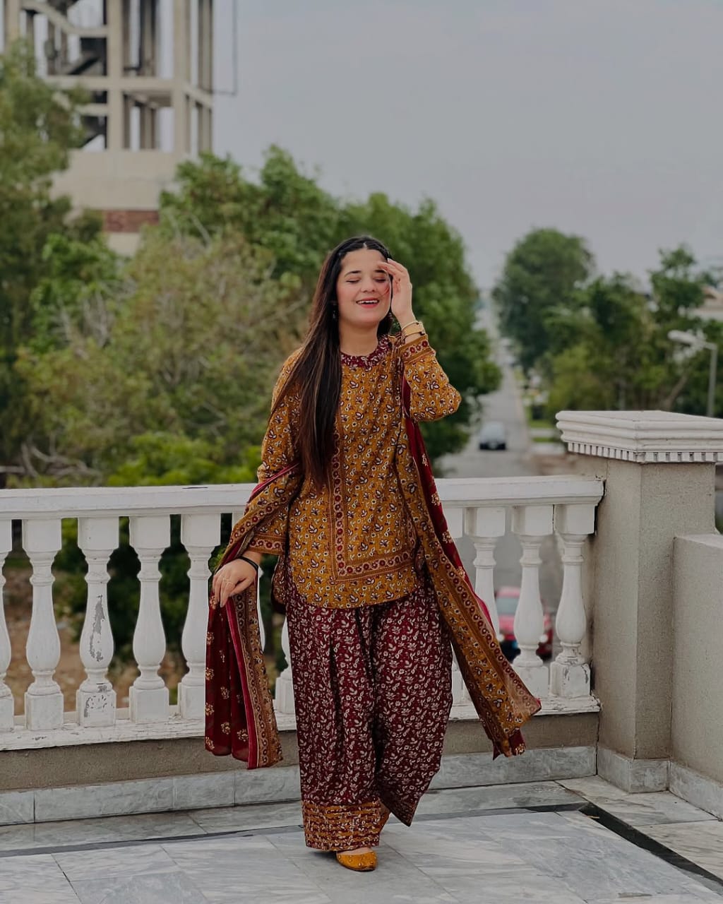 Farshi Shalwar 3pc - Lawn collection 