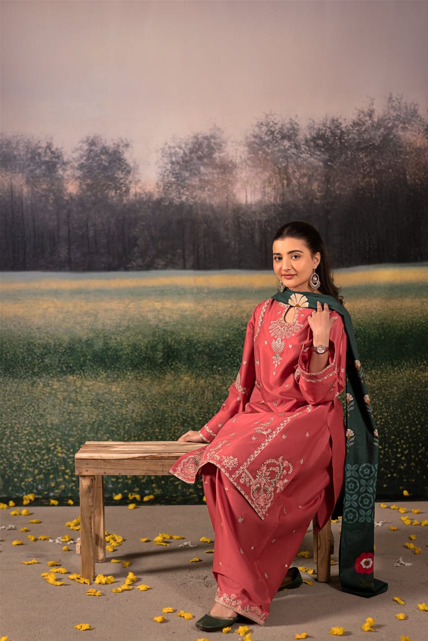 JANNAT EMBROIDERY 2PC (FARSHI)- Lawn Collection 