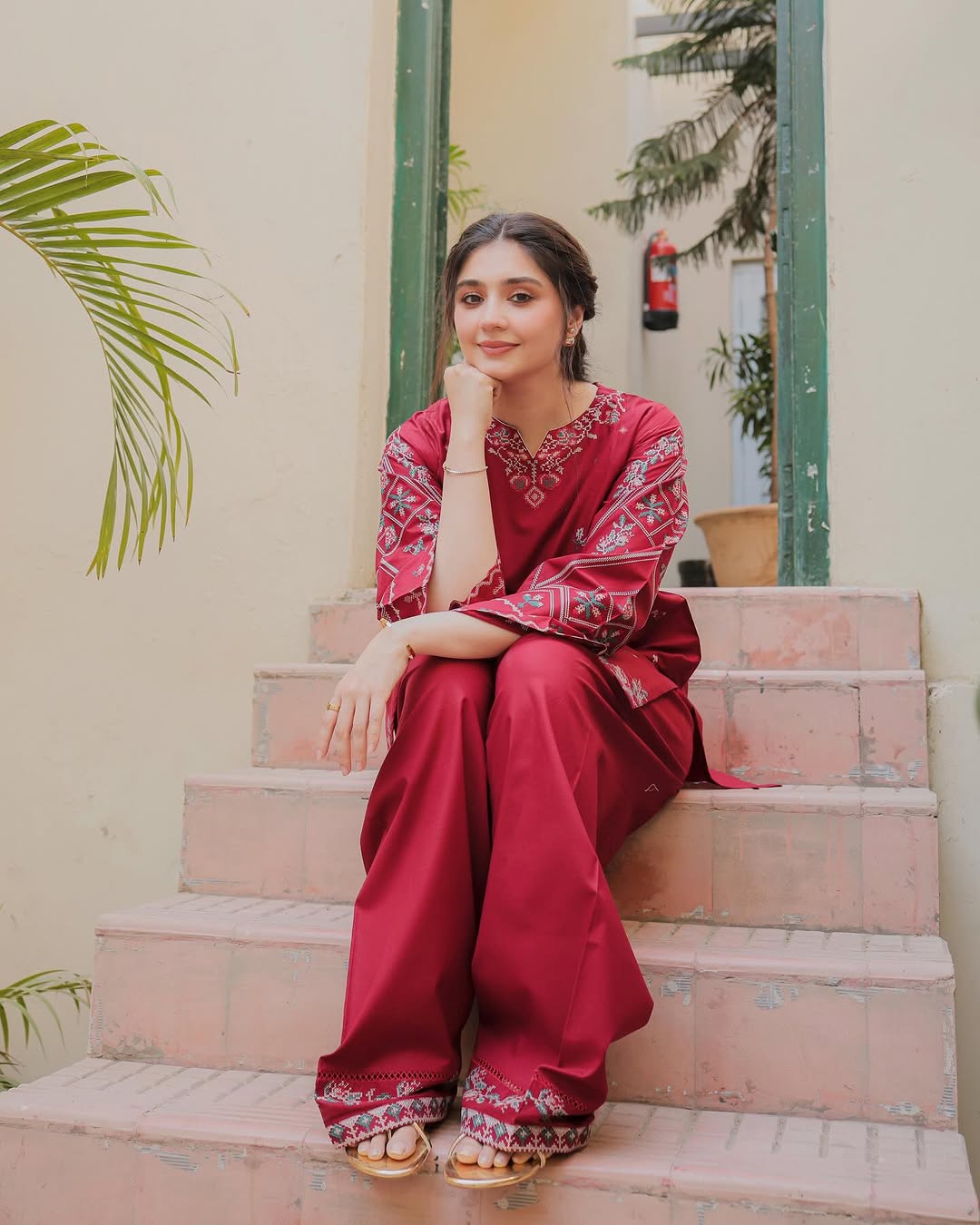 DUA EMBROIDERY 2PC (FARSHI)
