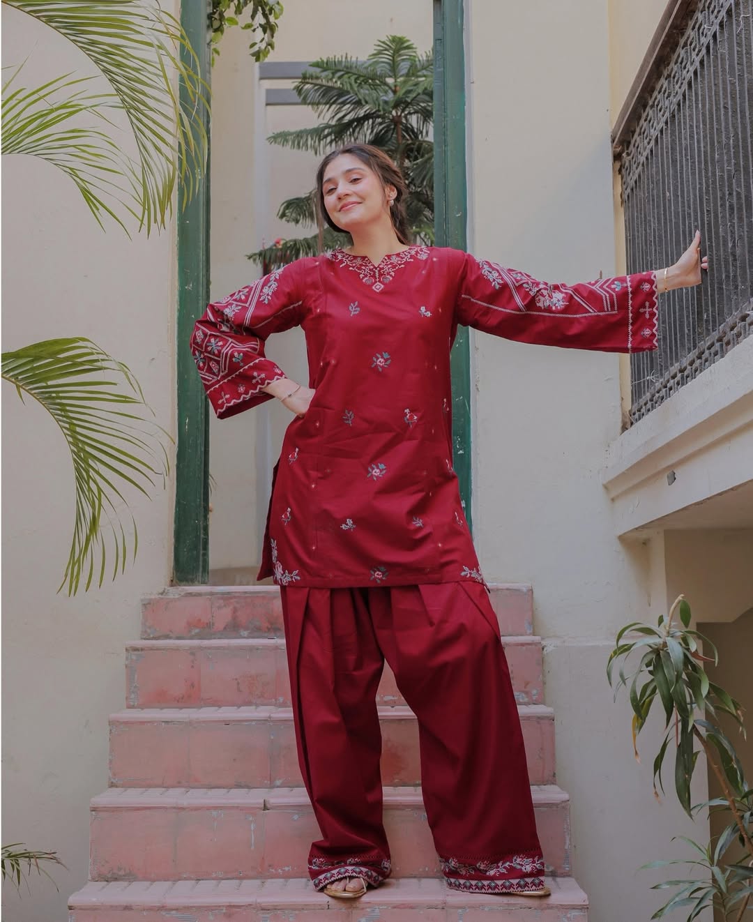 DUA EMBROIDERY 2PC (FARSHI)