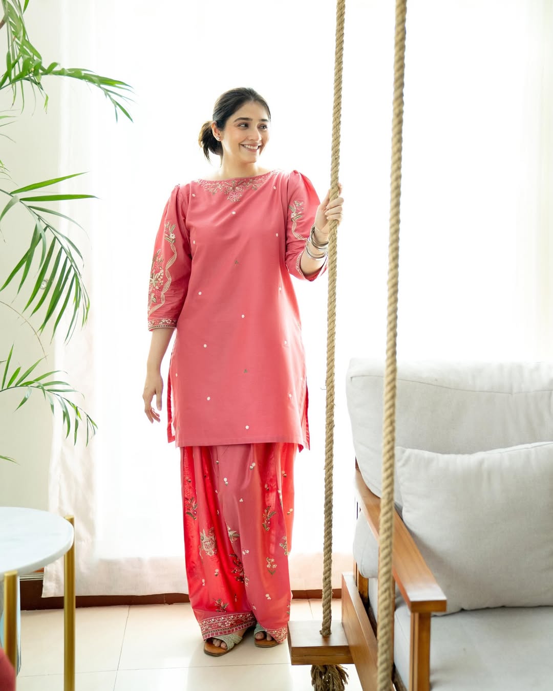 MEHAK EMBROIDERY 2PC (FARSHI)*