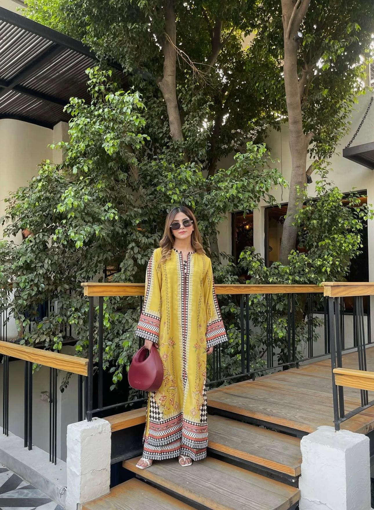Leon 2pc| Silky Lawn collection 