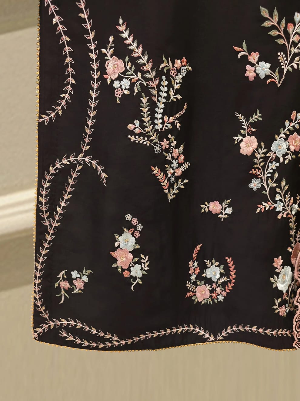 Noor Embroidered 3pc 
