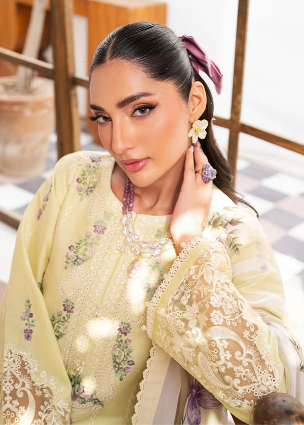 Sifaah Embroidery 3pc | Winter Collection 