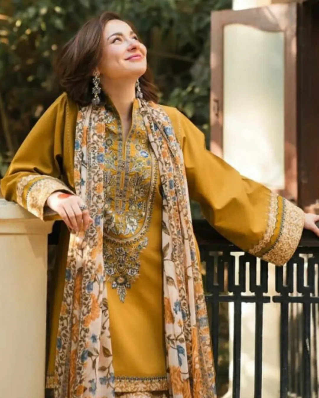Afsana 3pc| Hania amir sapphire hit code