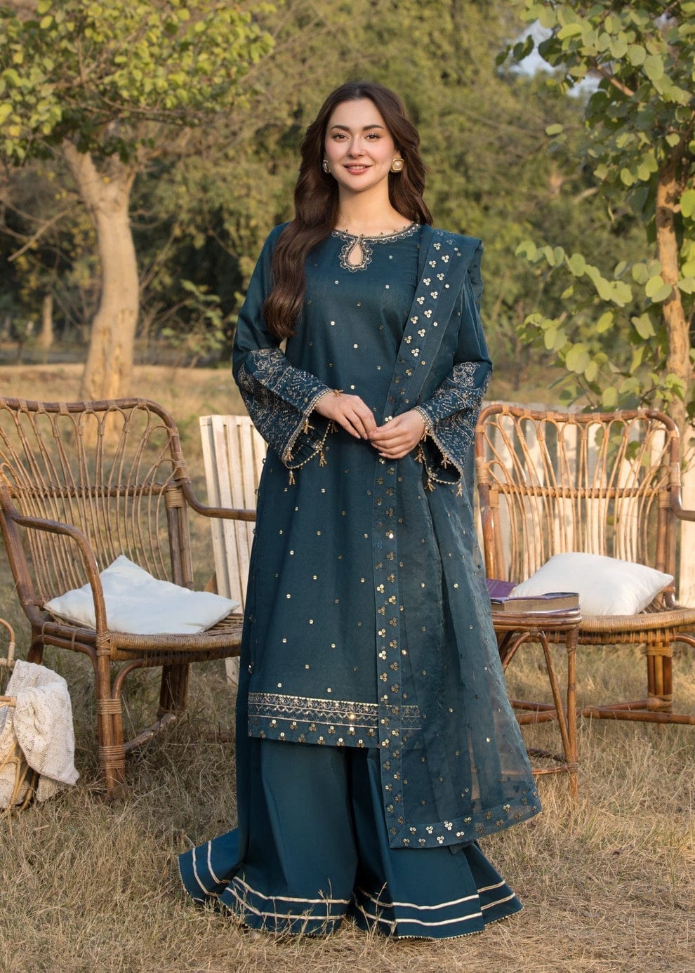 Hania amir embroidered 3pc