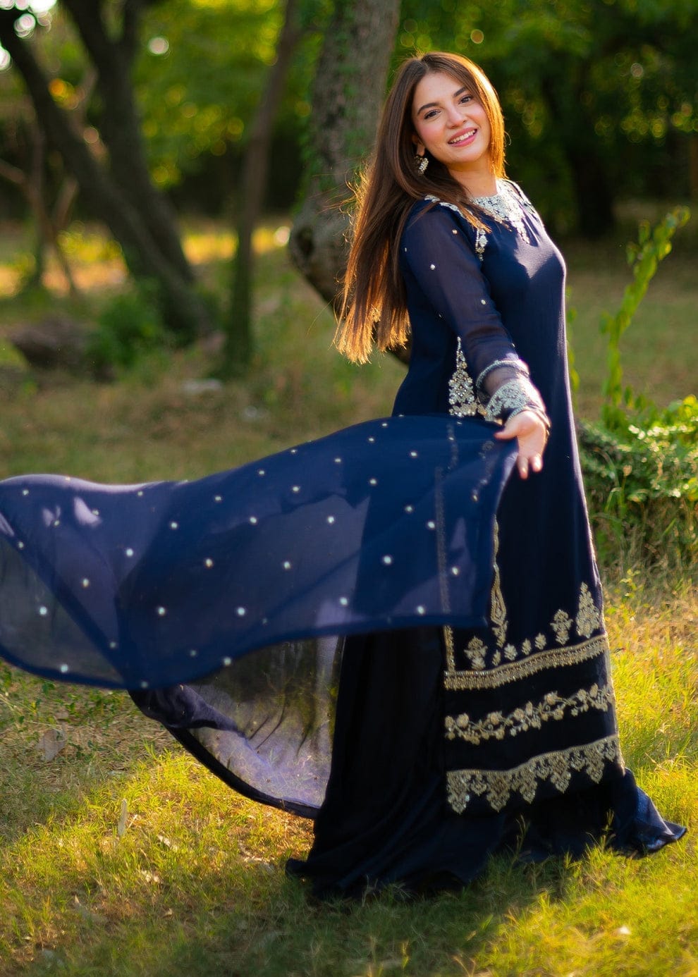 Agha jaan shefon embroided 3pc - blue 