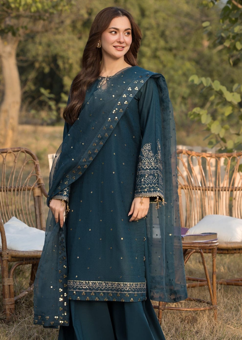 Hania amir embroidered 3pc