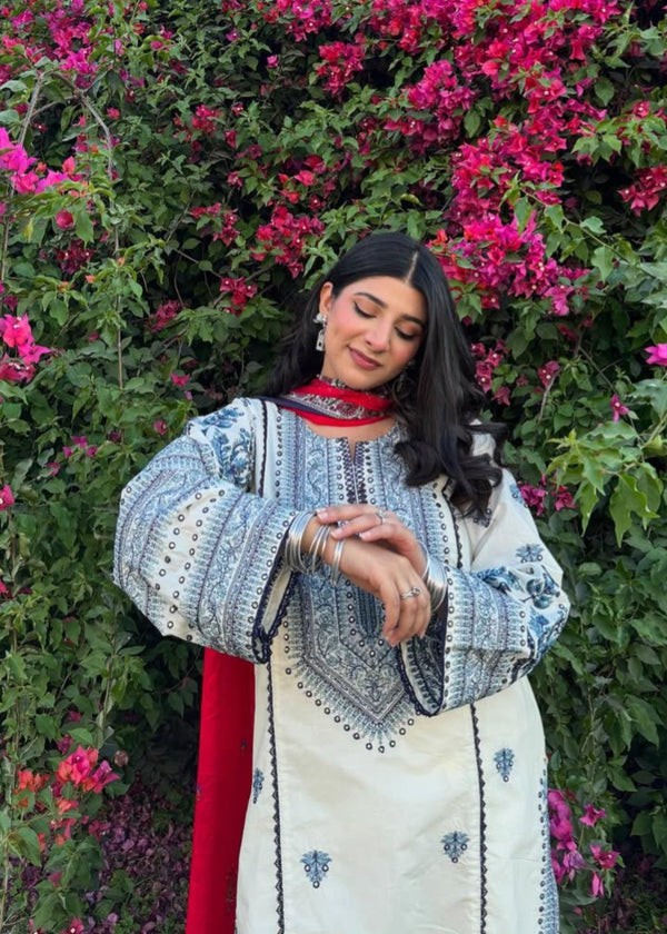 Jugnu Embroidered 3pc