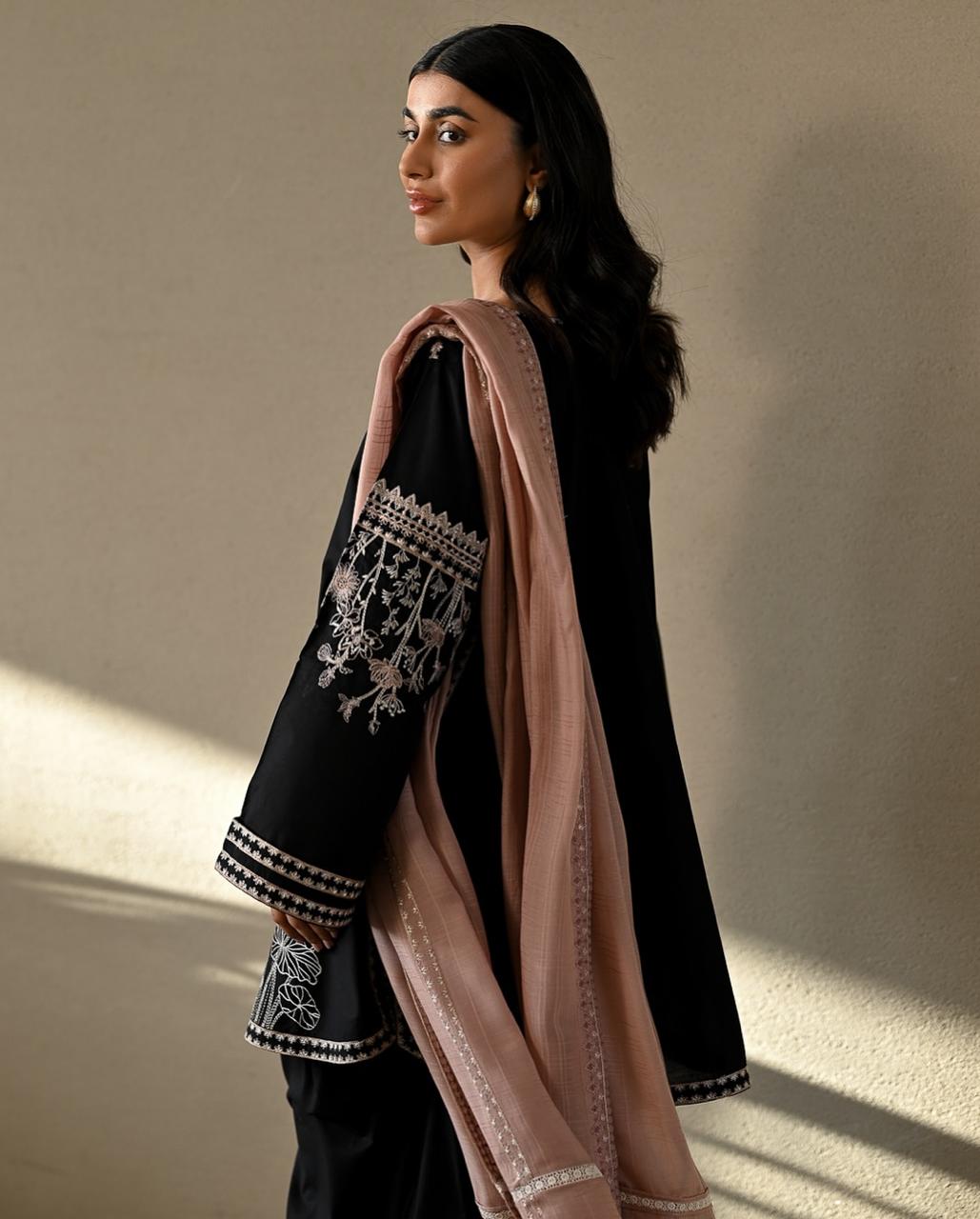 ZAIB LUXURY  CO-ORD SET WITH FARSHI TROUSER*
