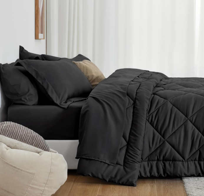 Full Comforter Set Black, 7 Pieces Full Bed in a Bag, All Season Full Bedding Sets with 1 Comforter, 1 Flat Sheet, 1 Fitted Sheet, 2 Pillowcase and 2 Pillow Sham
