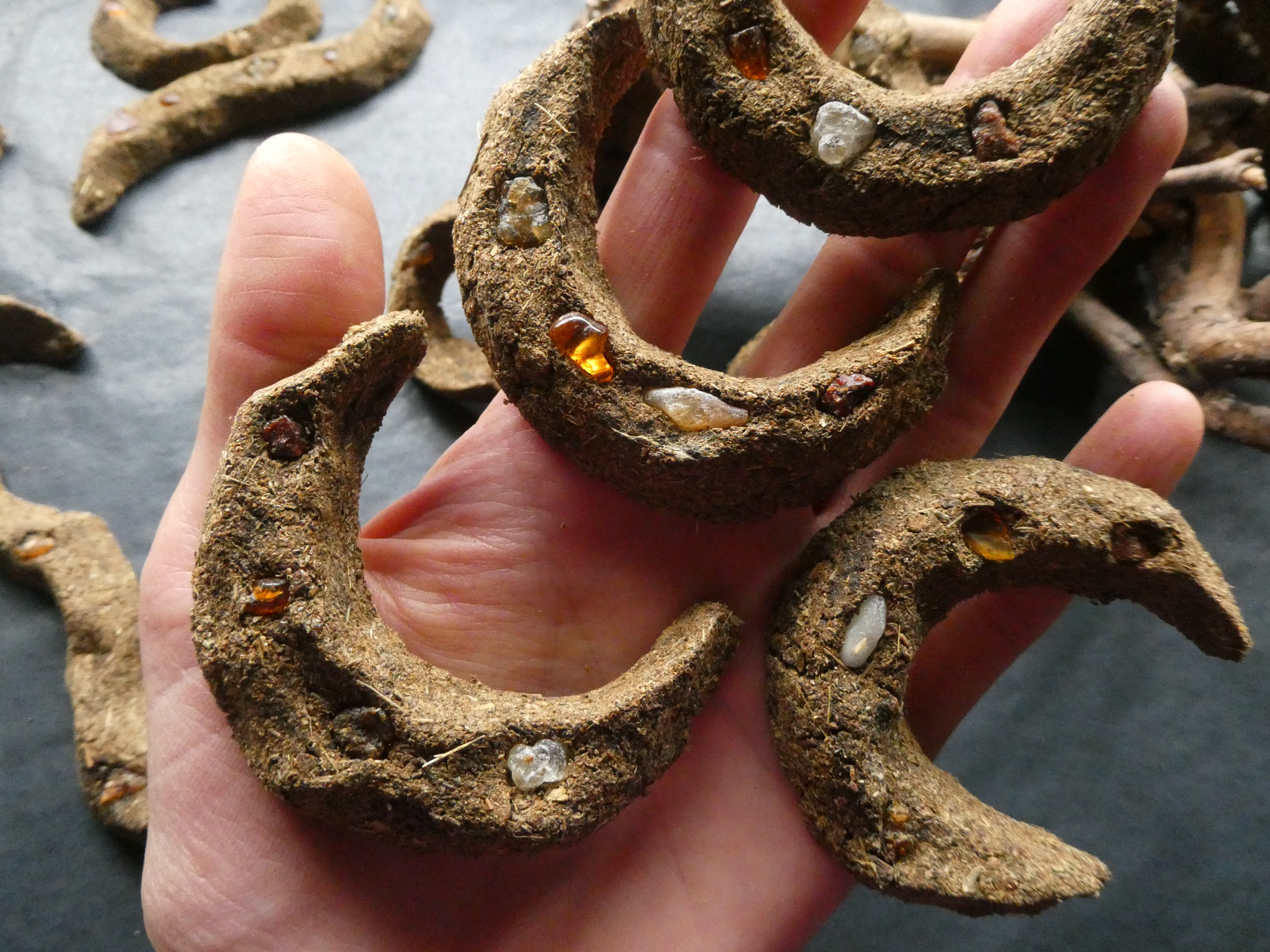 LAILA Smilkalai Su Frankincense, Mira, Gintaru, Bičių Pikiu