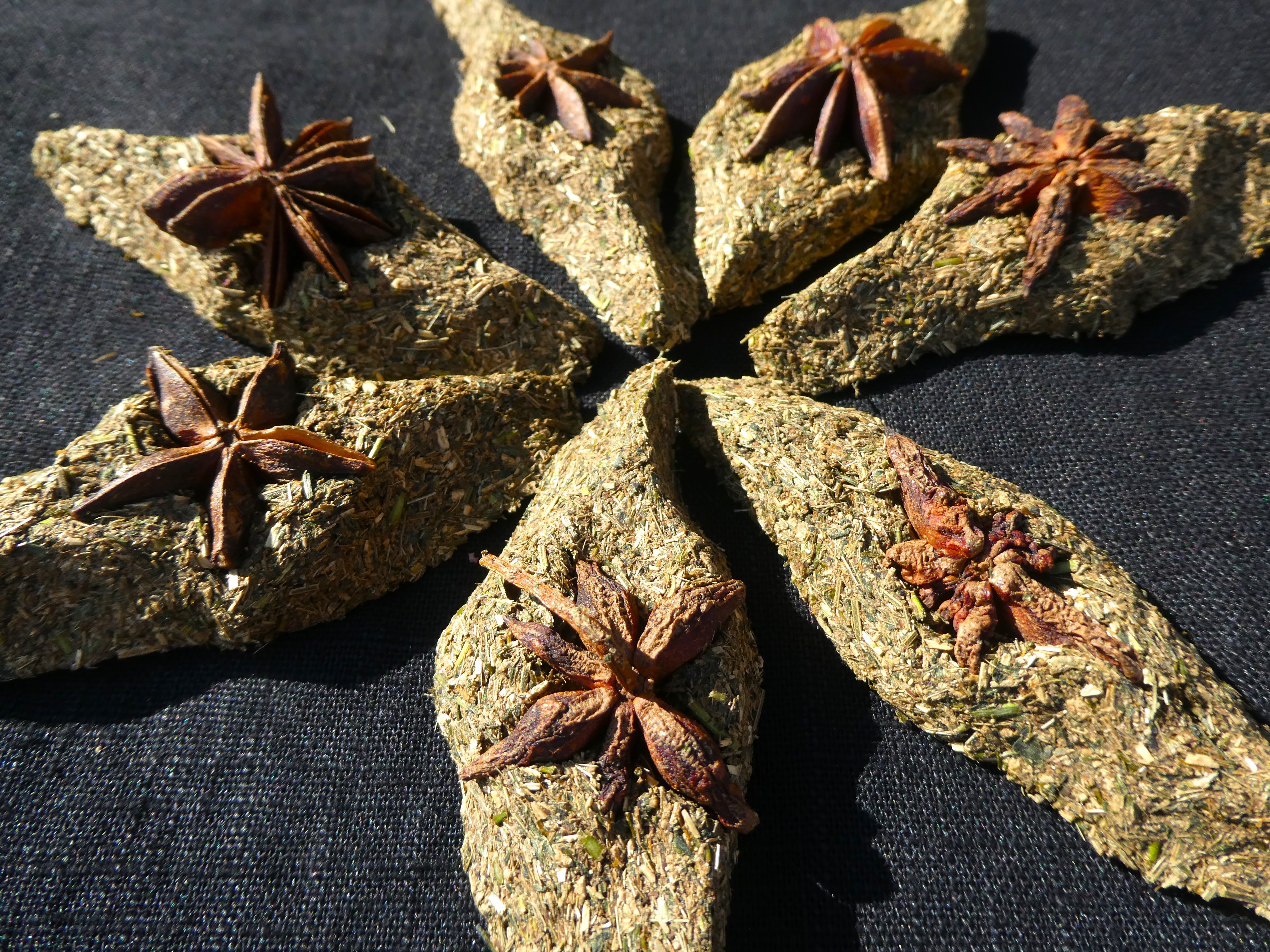 Smilkalai GAJOS UGNIS Su Žaliąja Rūta Ir Levanda