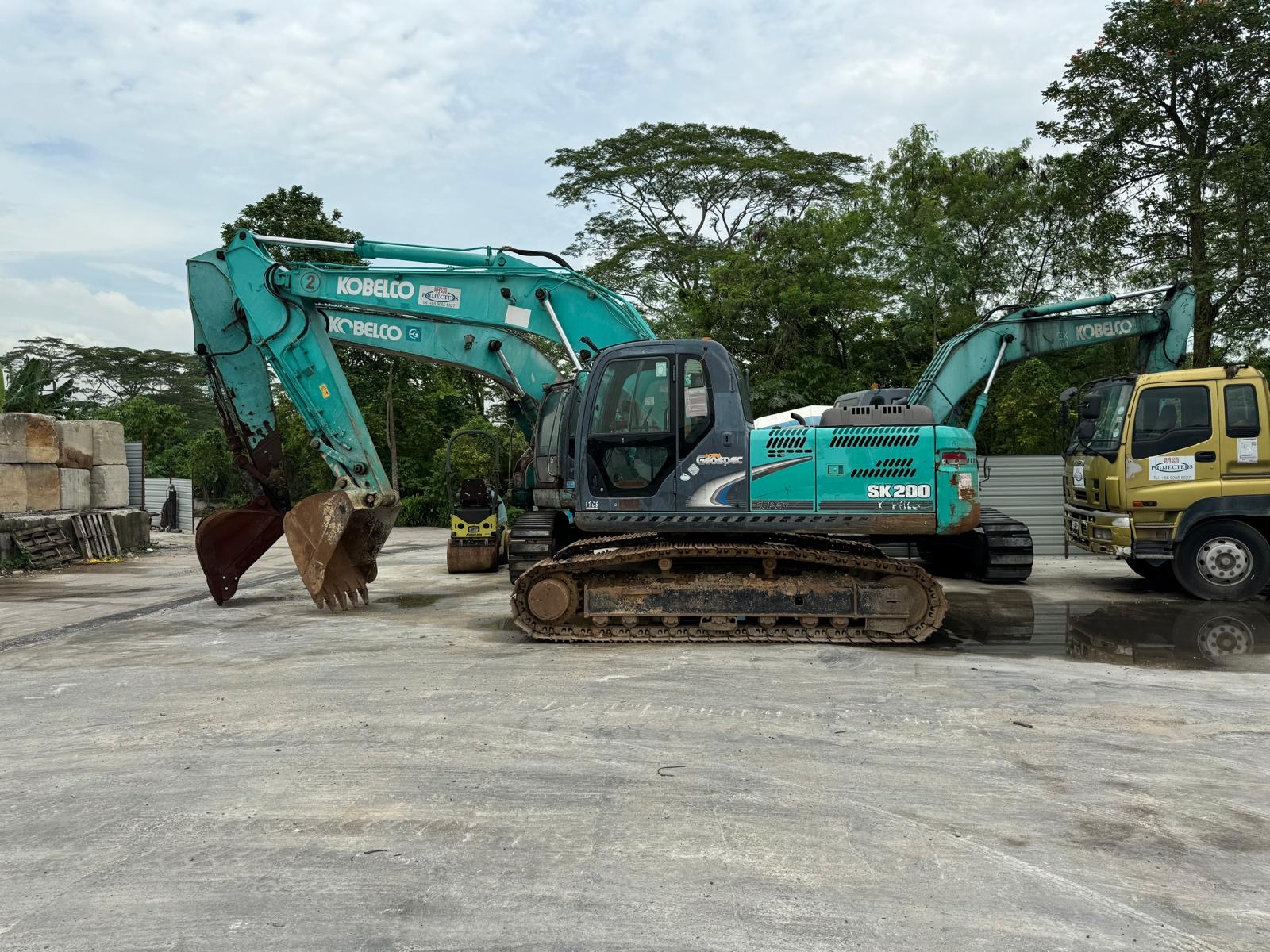 Kobelco SK200 Hydraulic Excavator