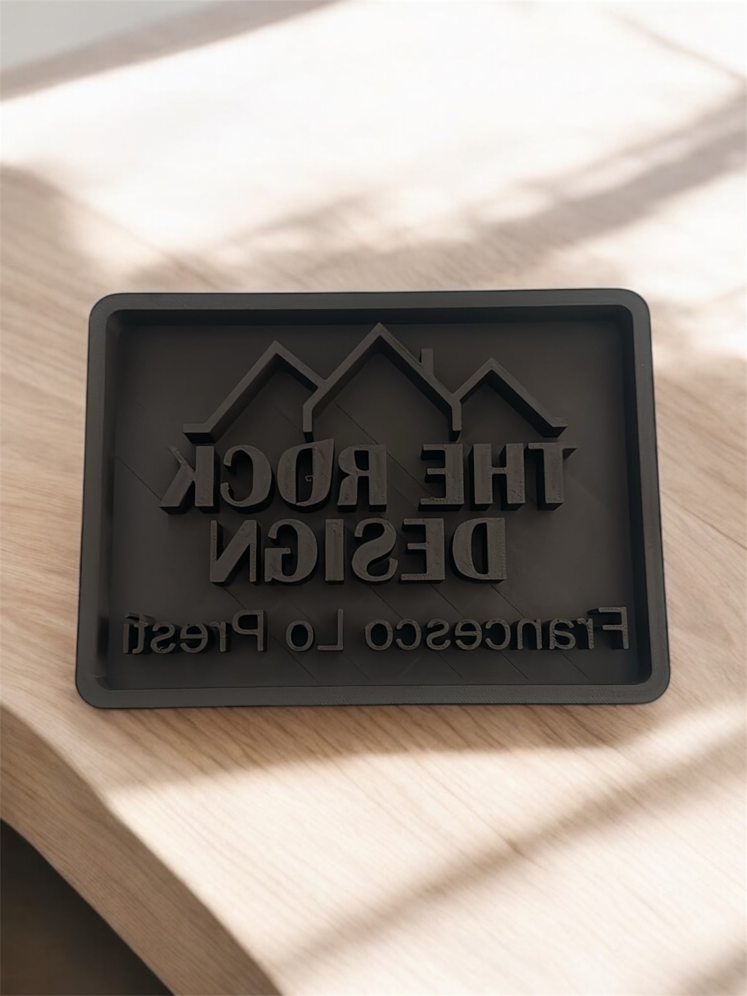 Logo aziendale da imprimere sul cemento-  Contattaci per avere maggiori informazioni