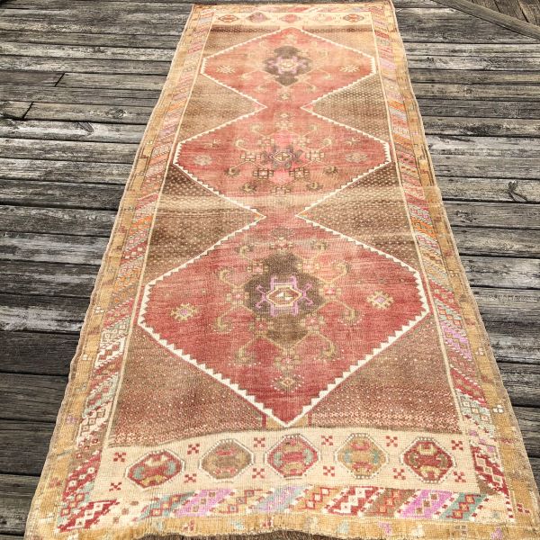 4x10 Red Vintage Runner