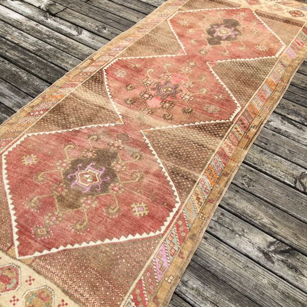 4x10 Red Vintage Runner