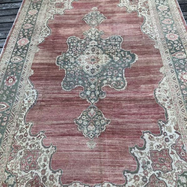 7x10 Berry Pink Vintage Rug