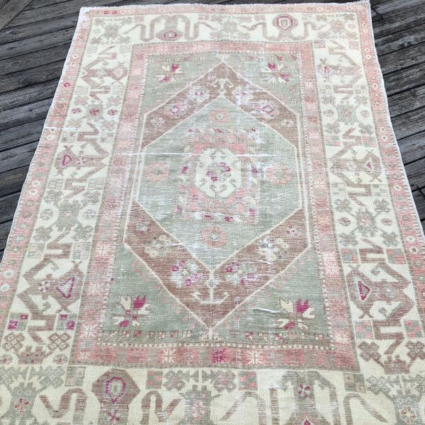 6x7 Distressed Turkish Rug
