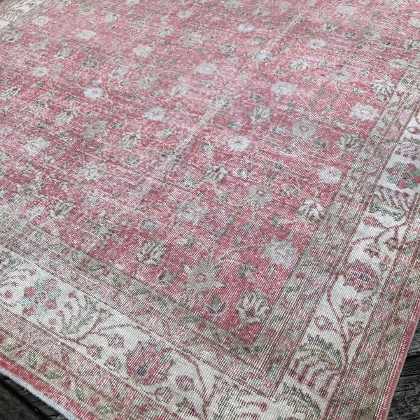 7x11 Pink Vintage Rug