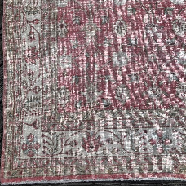 7x11 Pink Vintage Rug