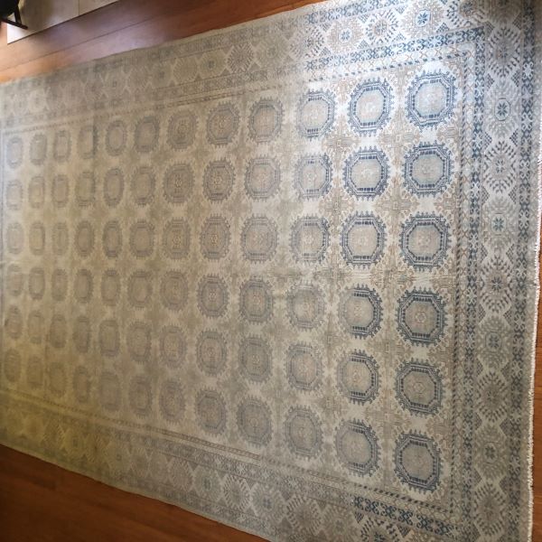6x10 Worn Vintage Rug 
