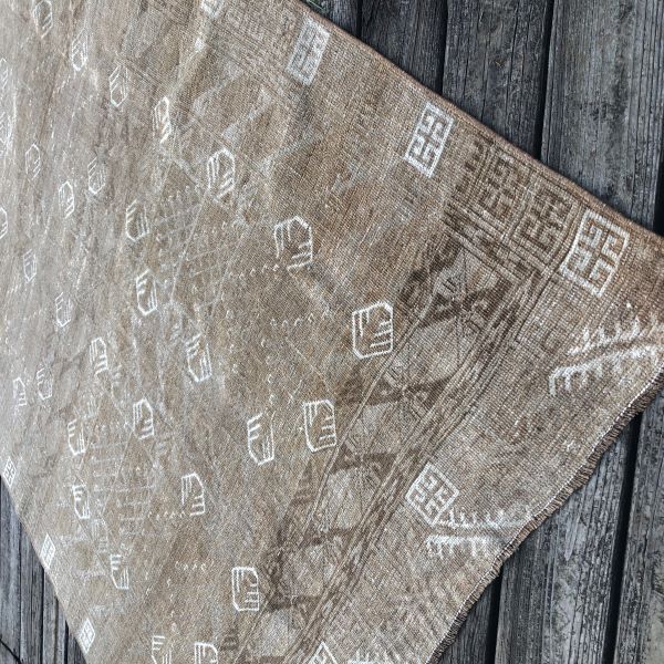 5x6 Neutral Turkoman Rug 