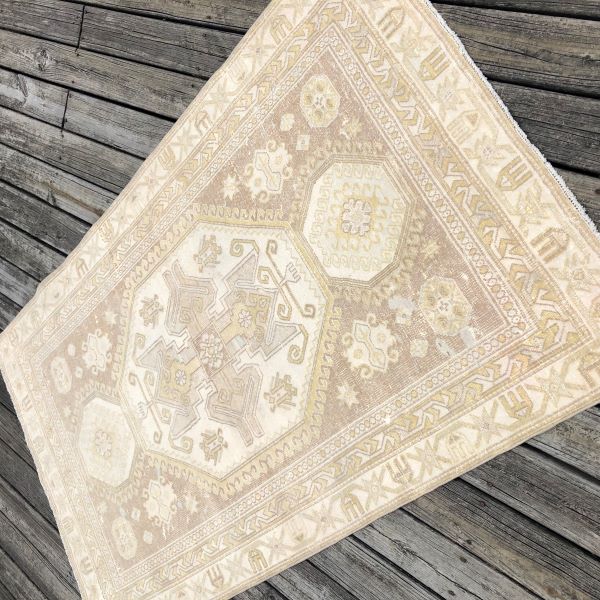 4x7 Neutral Vintage Rug