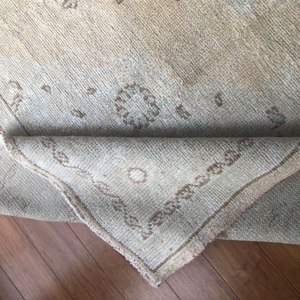 8x11 Muted Neutral Rug 