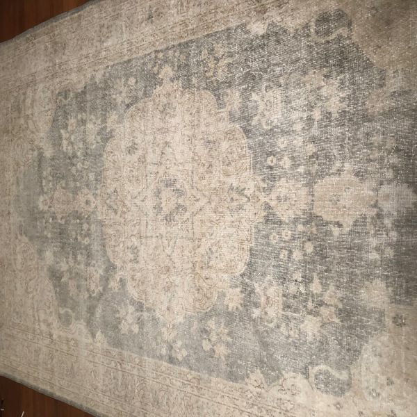 7x11 Gray Gördes Rug