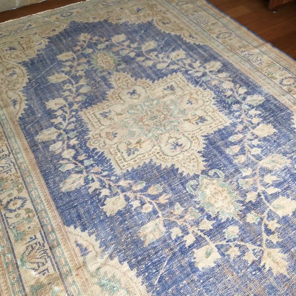 7x10 Blue Gördes Rug