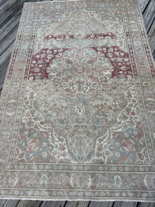 5x7 Faded Sivas Rug