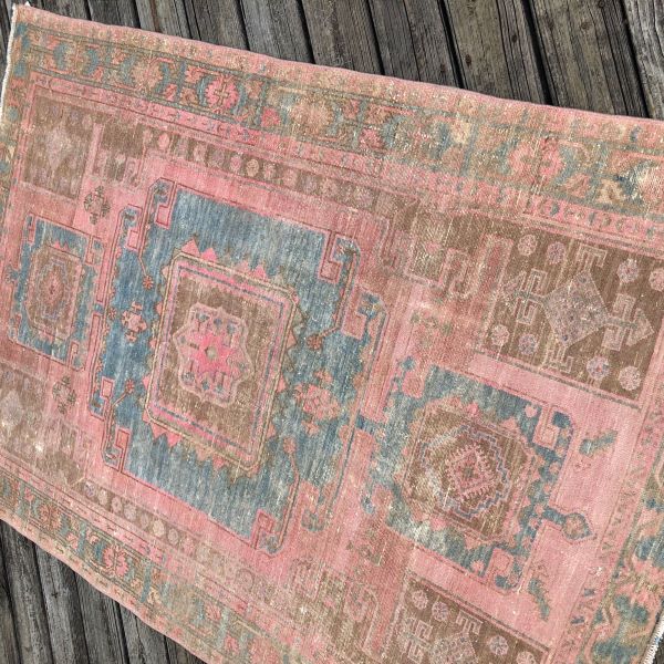 5x6 Pink Persian Rug