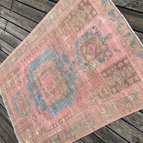 5x6 Pink Persian Rug