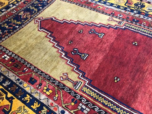 5x7 Vintage Prayer Rug