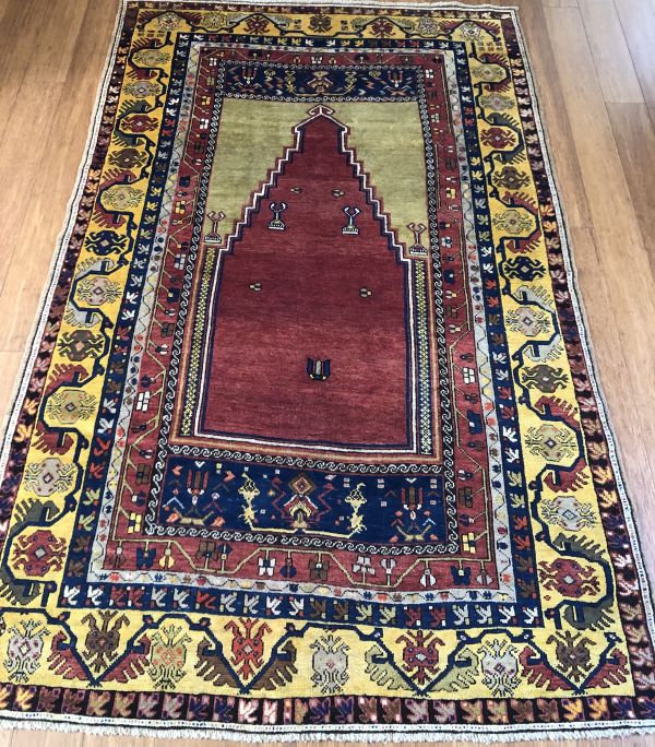 5x7 Vintage Prayer Rug