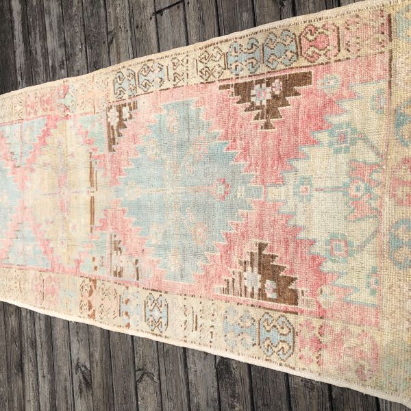 4x10 Faded Vintage Runner