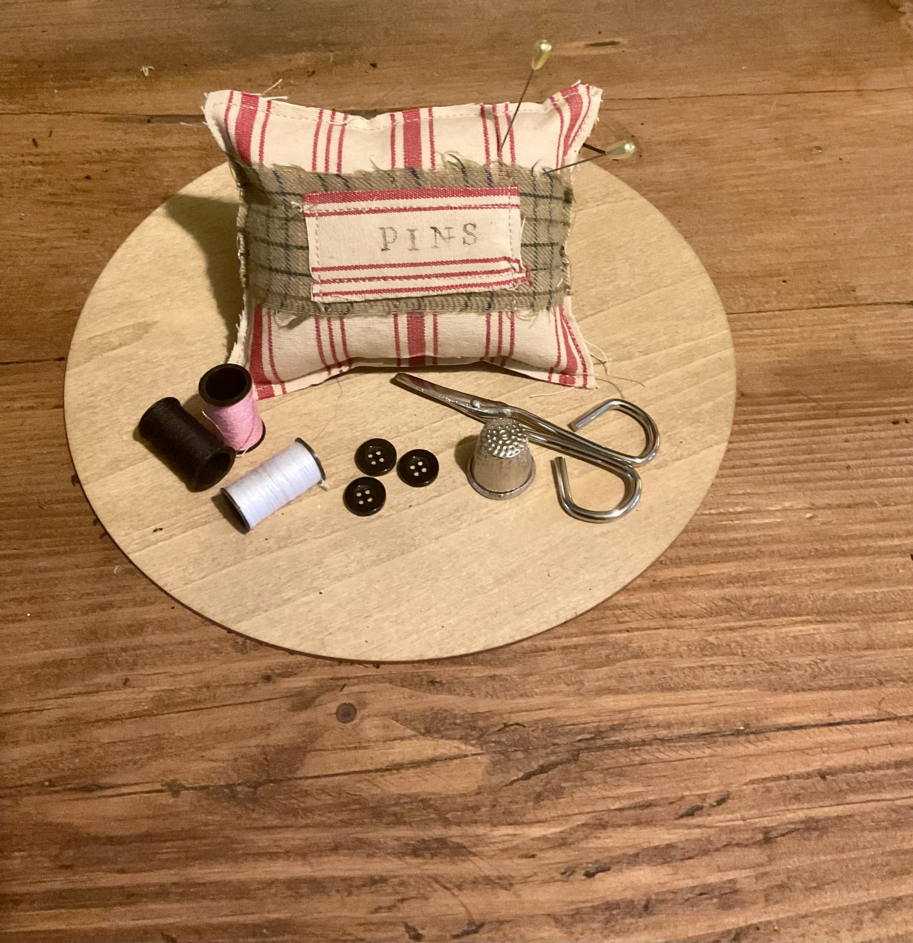 Primitive pin cushion 