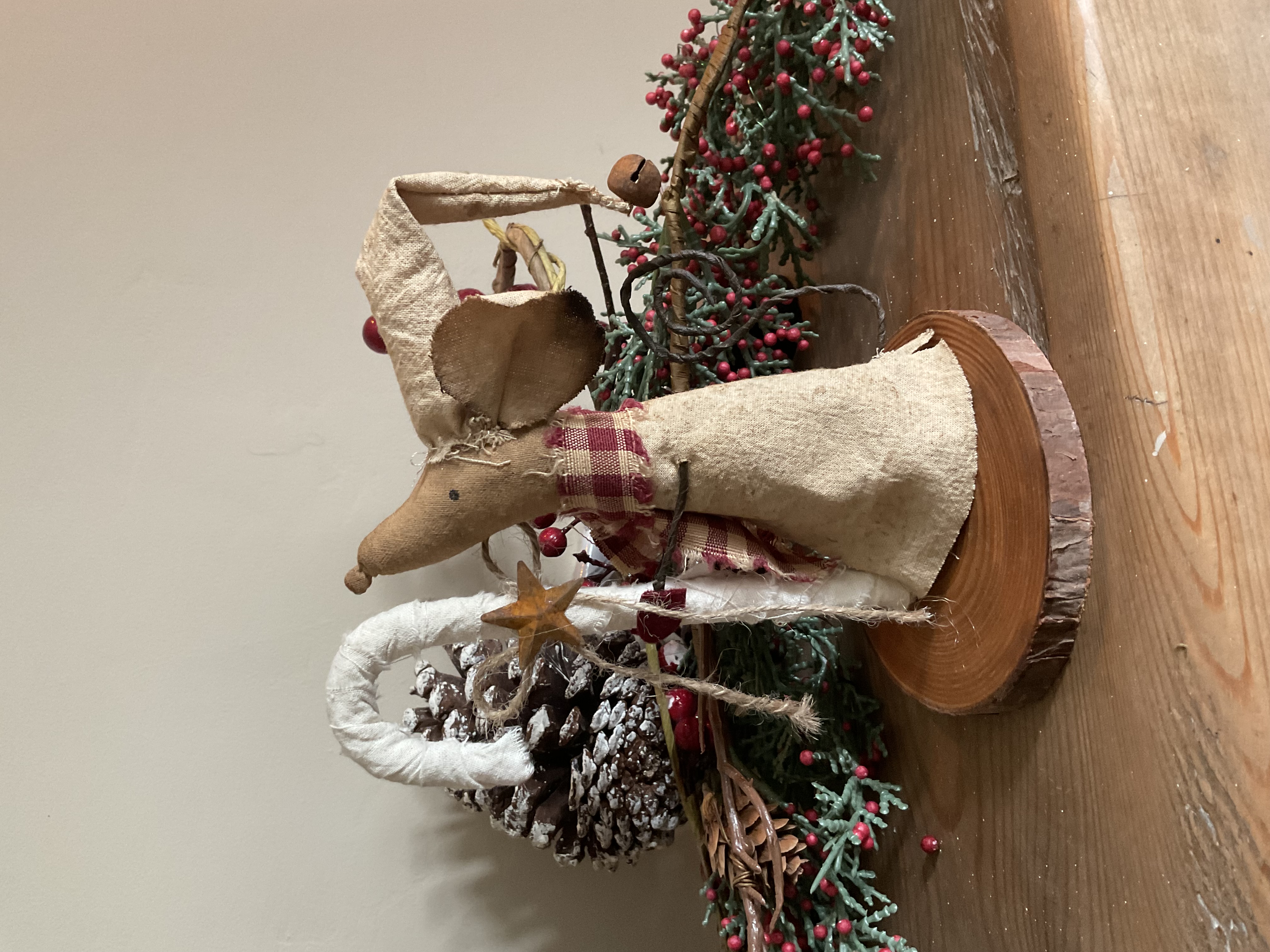 Primitive Christmas Mouse Decor