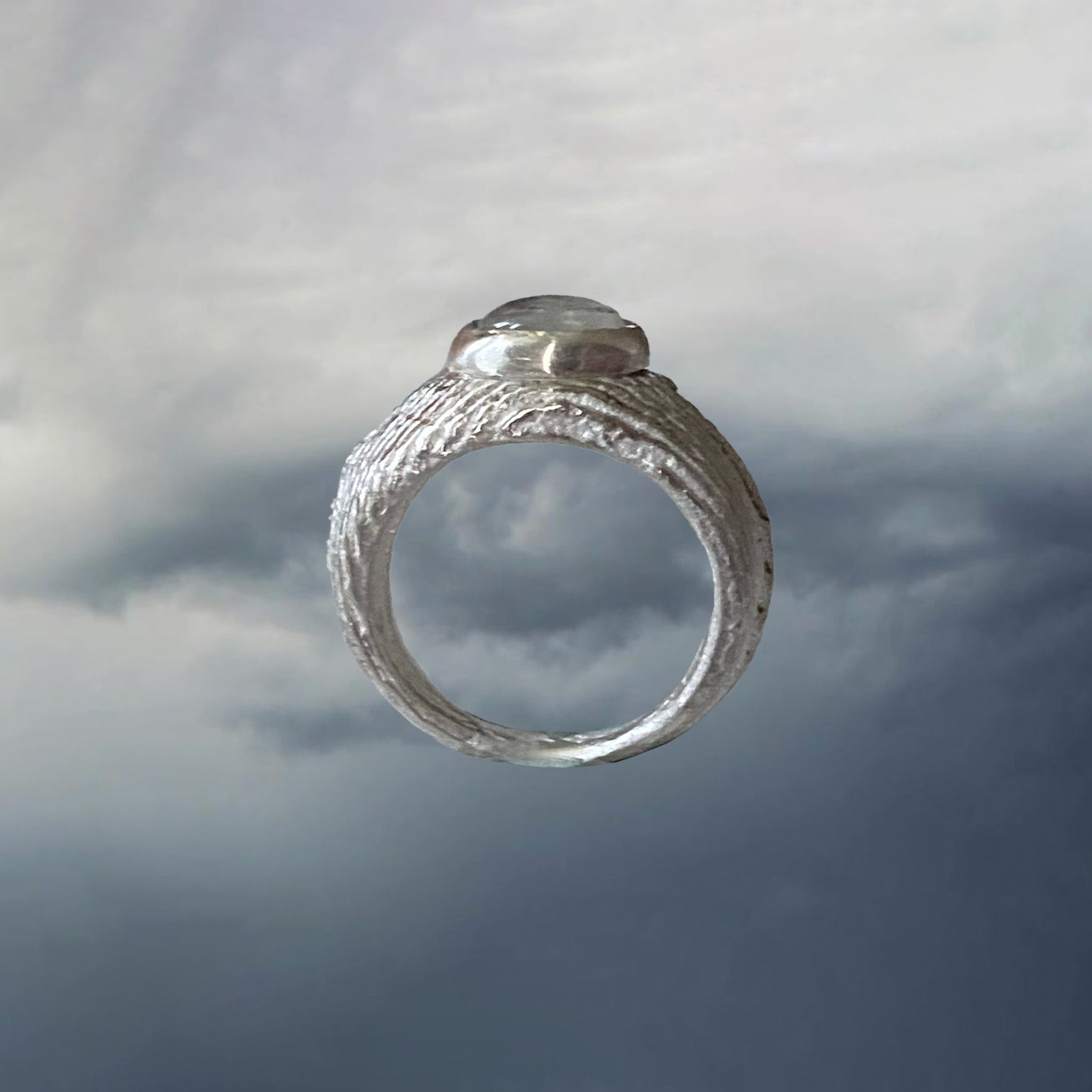 Moon eye ring