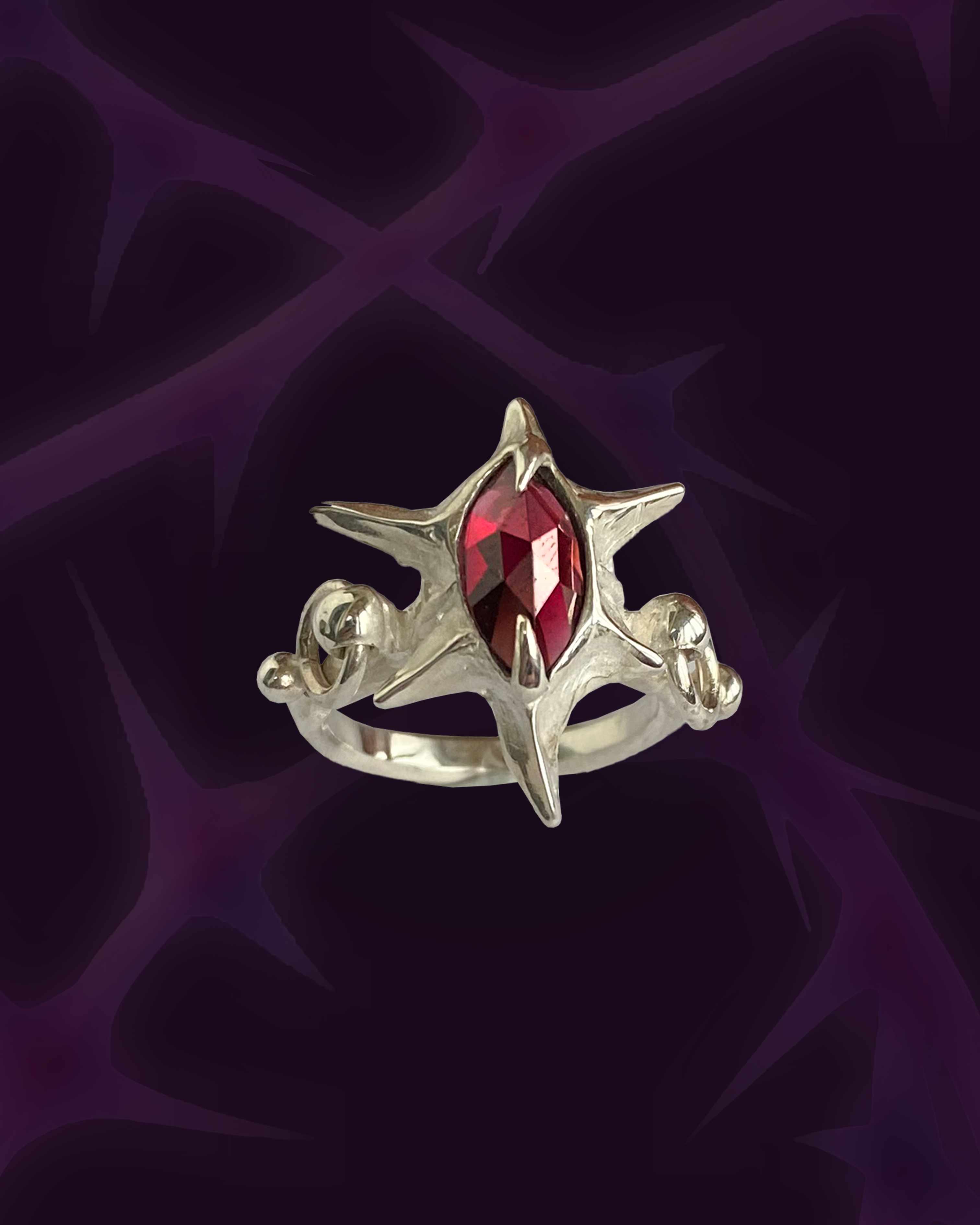 Pierced Star ring