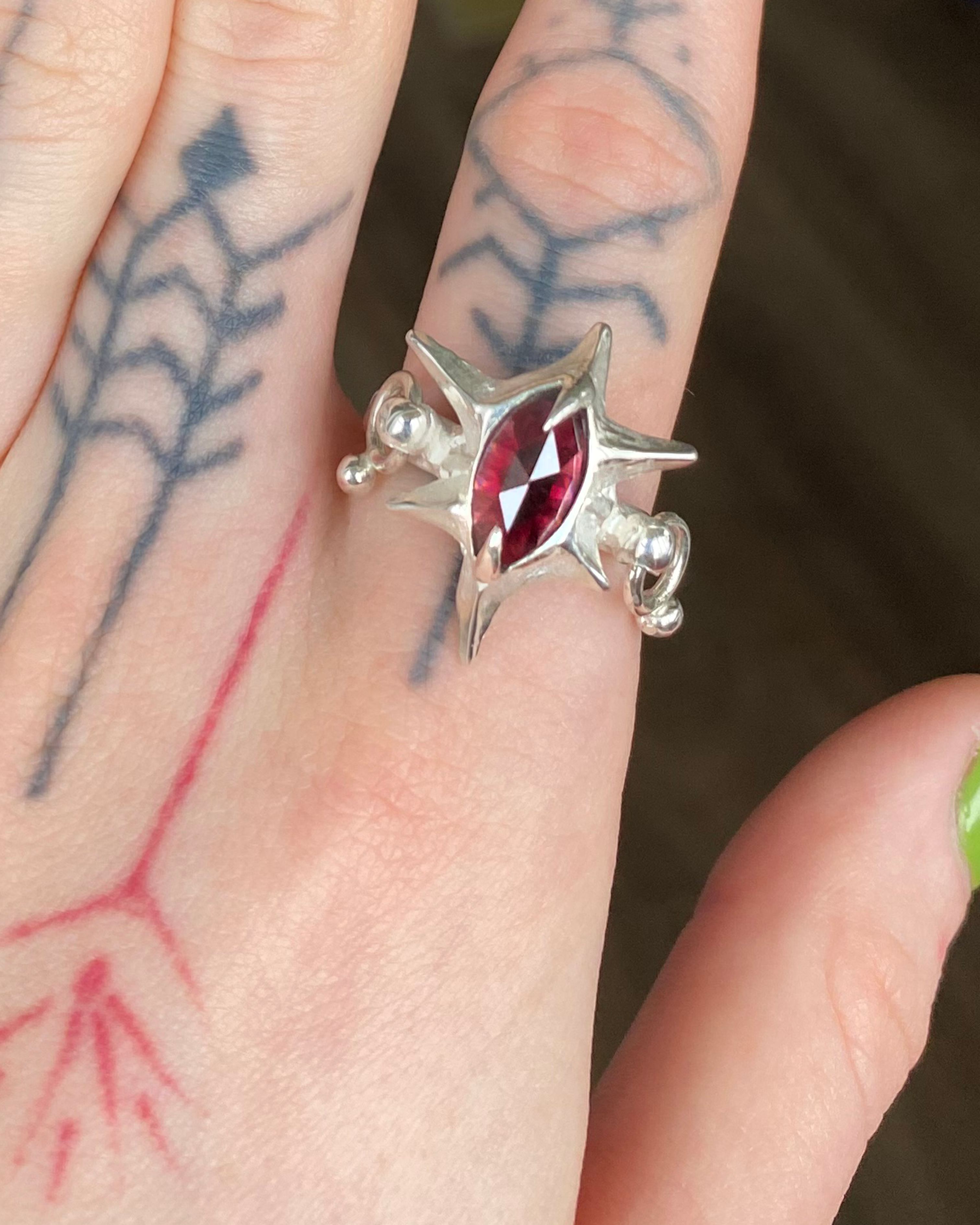Pierced Star ring