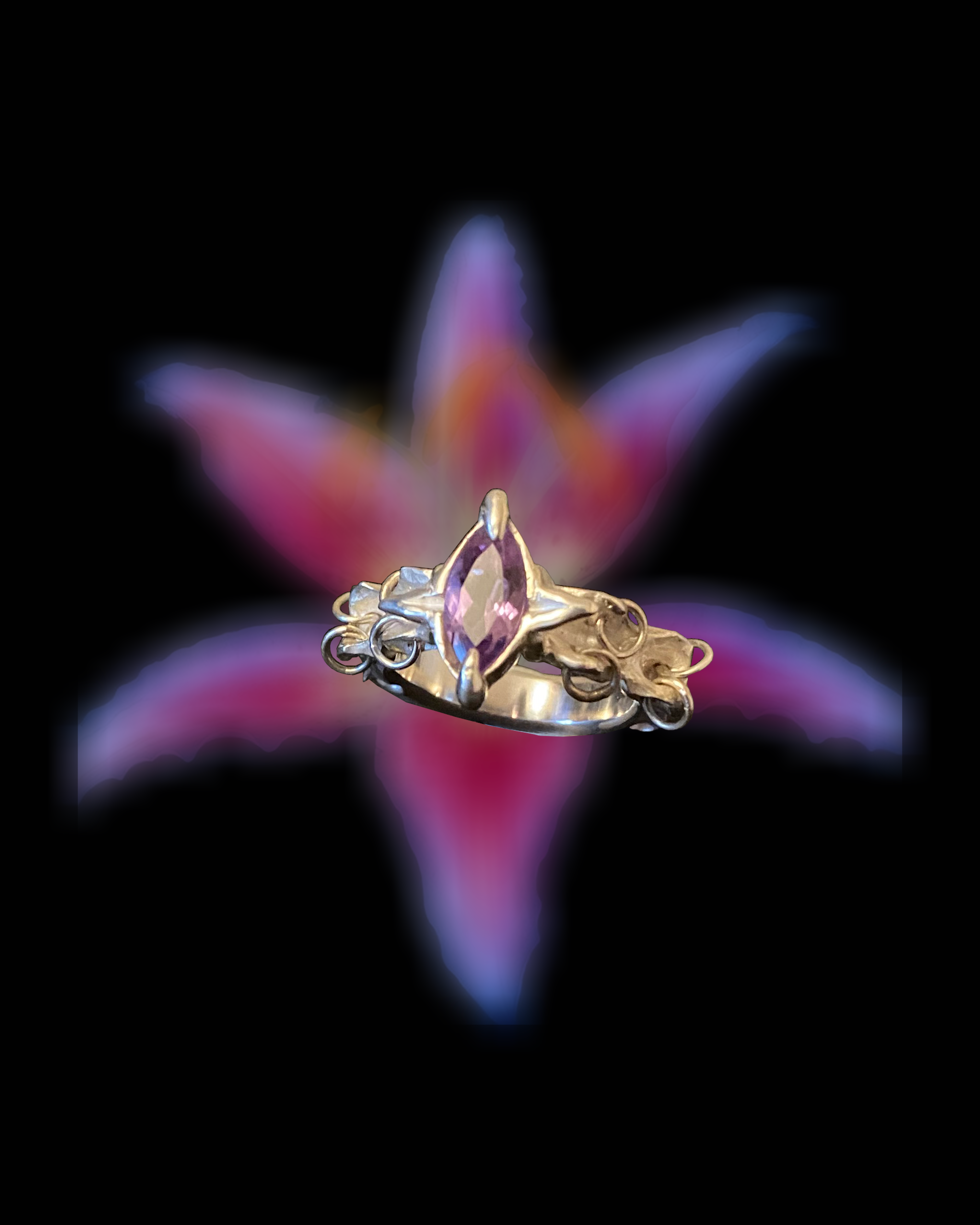 Pierced Lily ring*
