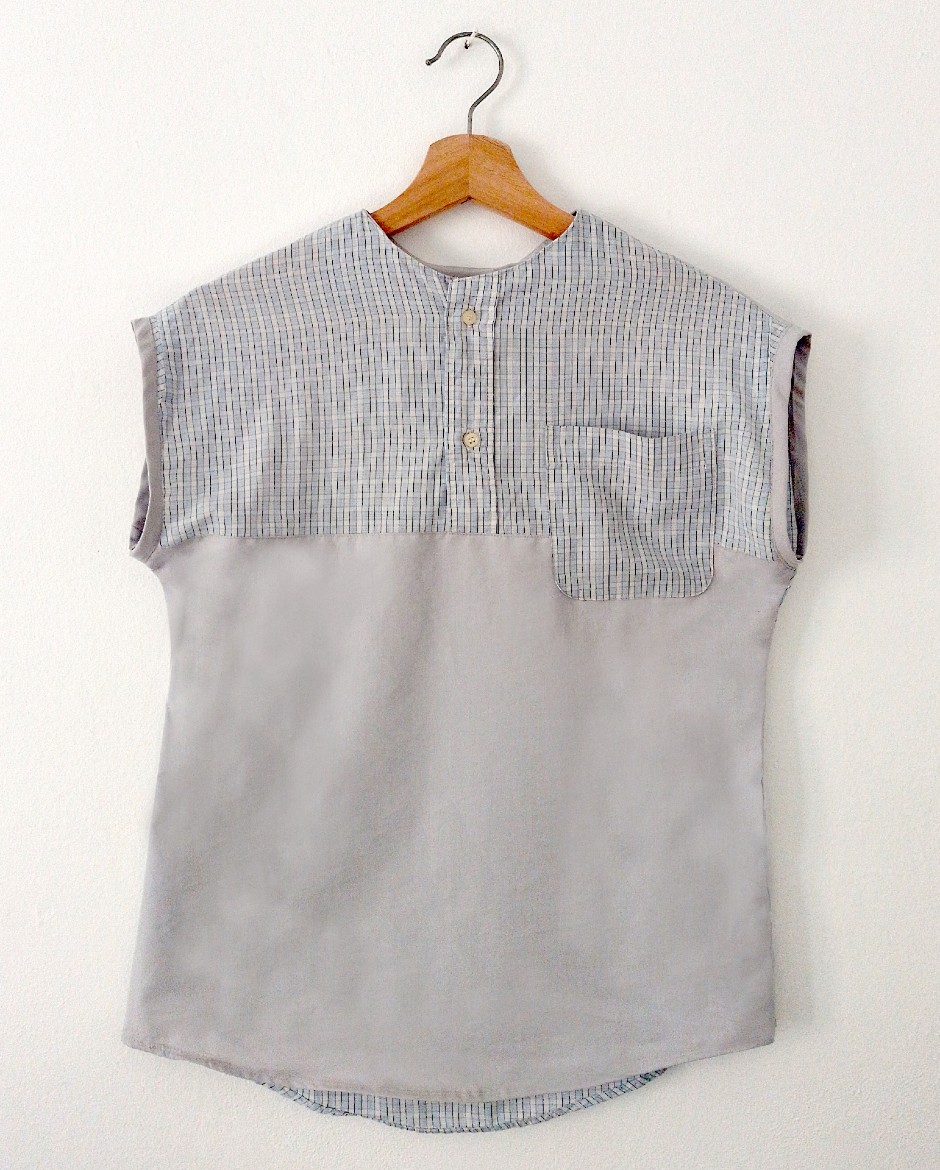 Sleeveless Casual Shirt