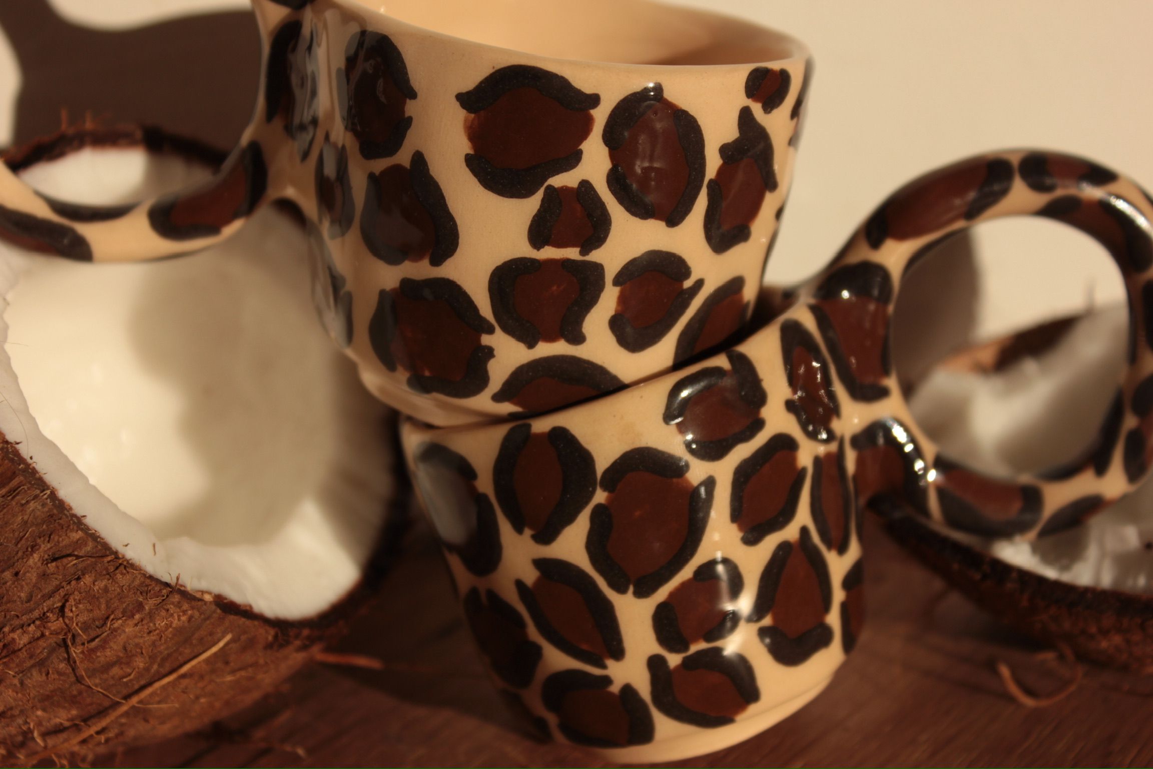 Set of 2 Leopard Print Ceramic Cups / Набір з 2 керамічних чашок з леопардовим принтом