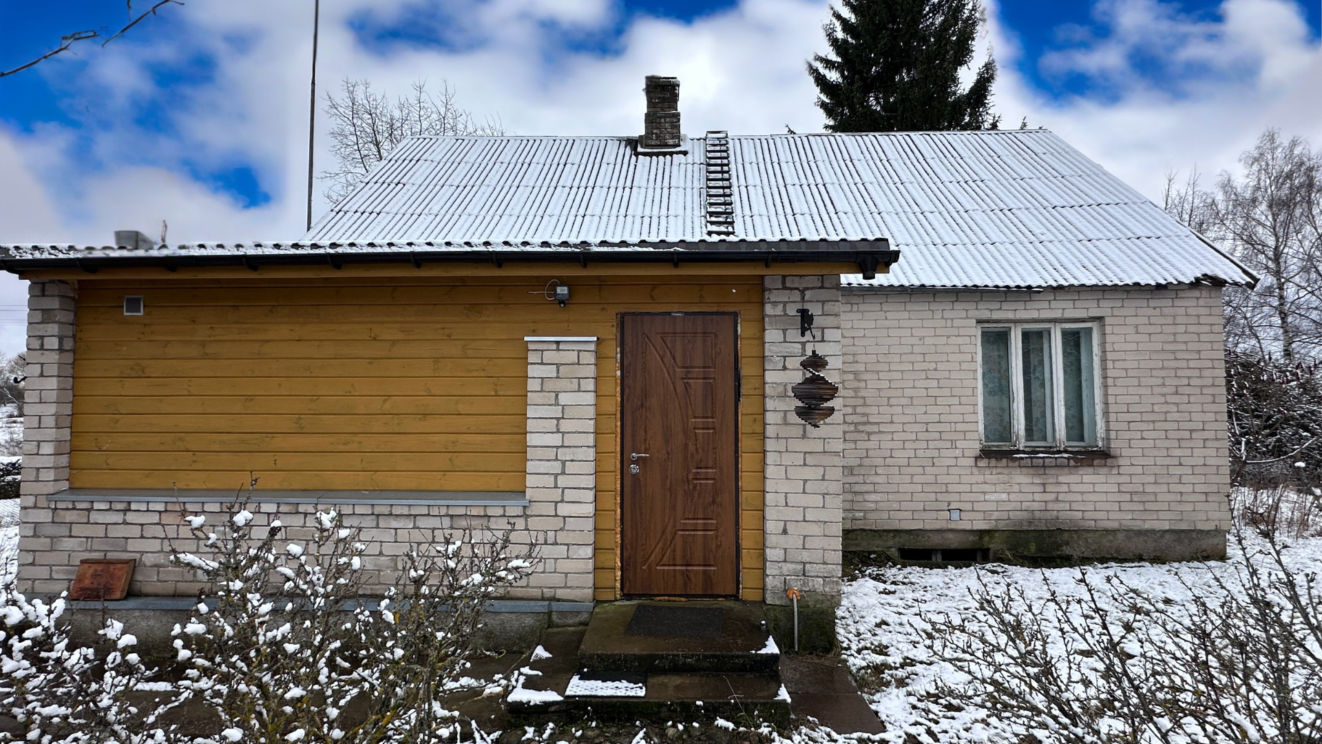 Ignalinos raj., Kaniūkų kaime, parduodama 120.74 kv.m. sodyba 