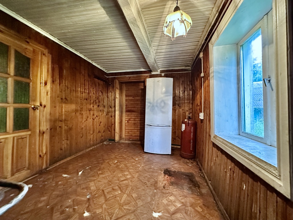 Švenčionių rajone, Žvirbliškių kaime, parduodama sodyba šalia miško su 4,75 ha sklypu