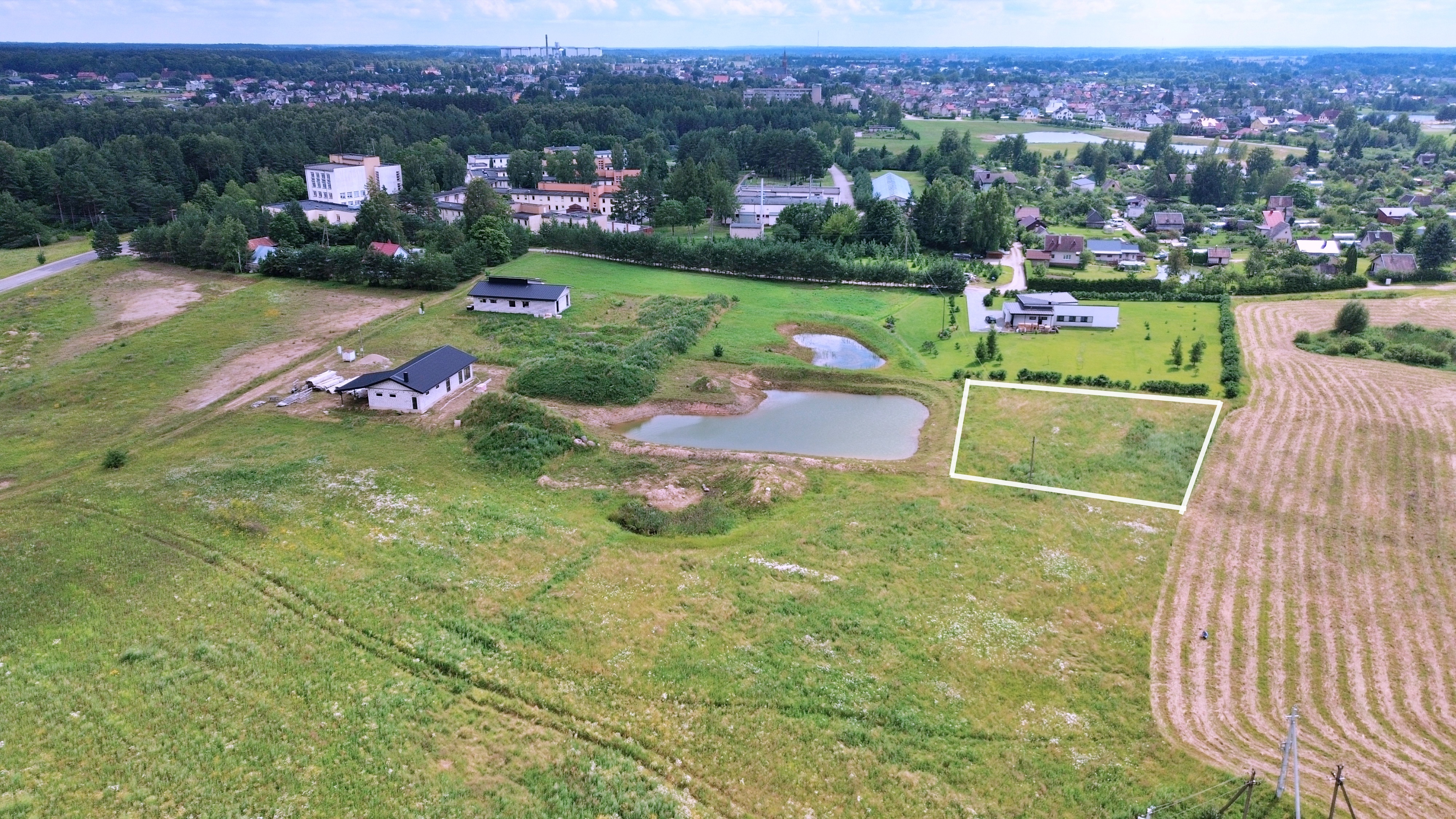 Rokiškio mieste, Velniakalnio g. parduodamas 22,95 a namų valdos sklypas